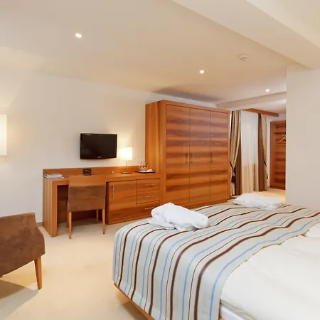 Otel Art Boutique Monopol 4*