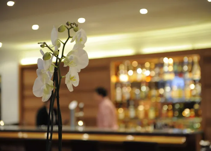 Art Boutique Monopol 4*