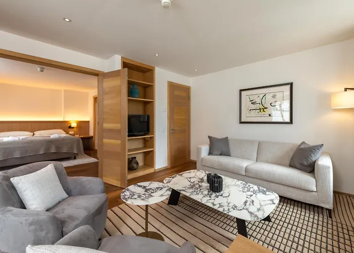 Art Boutique Monopol 圣莫里茨