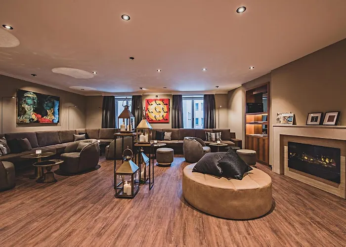 Art Boutique Monopol ホテル