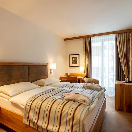 Art Boutique Monopol Sankt Moritz